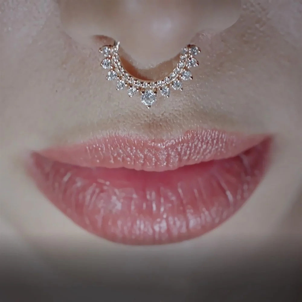 Vega Halka Sıra Pırlanta Septum Piercing