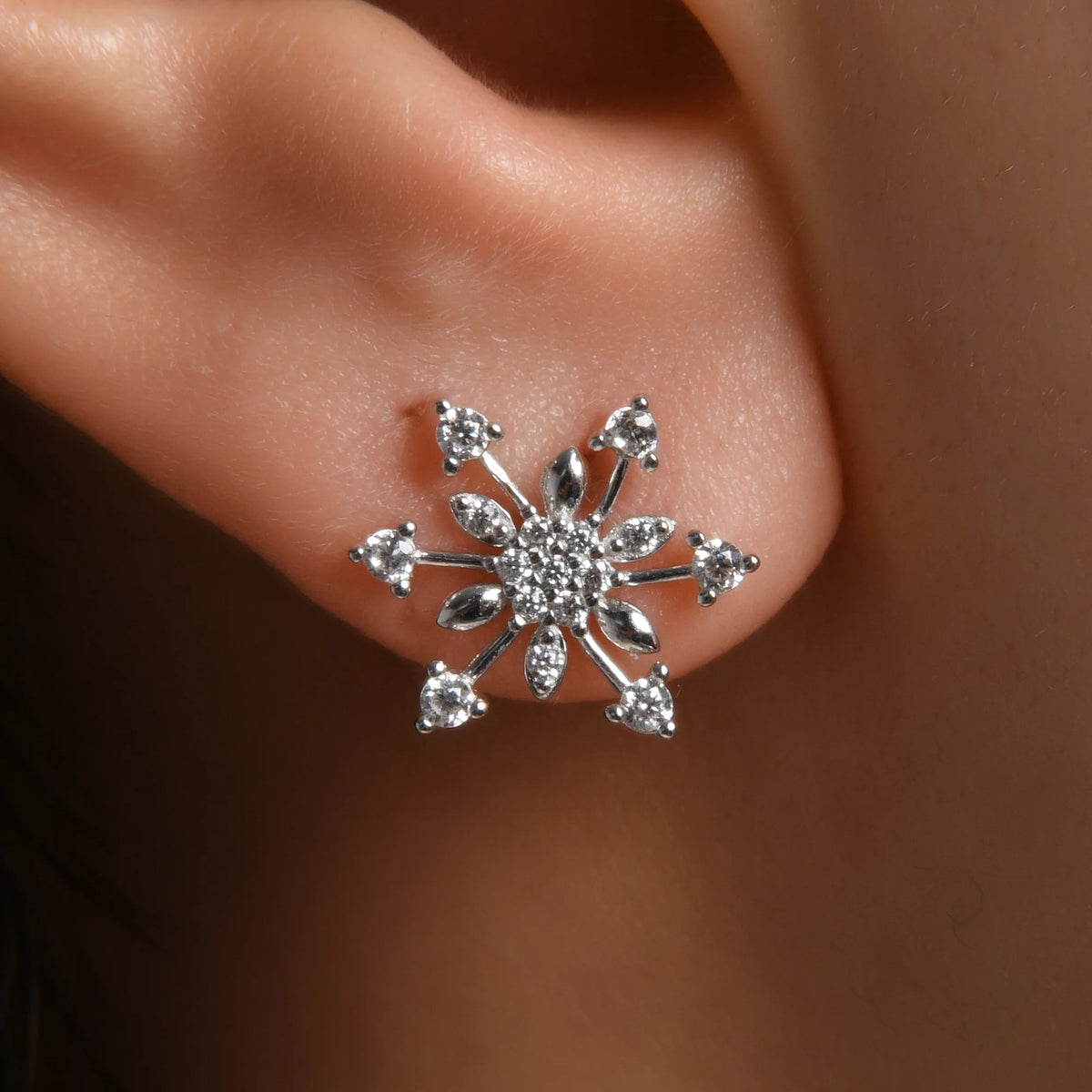 Lily 0.36 ct Pırlanta Küpe