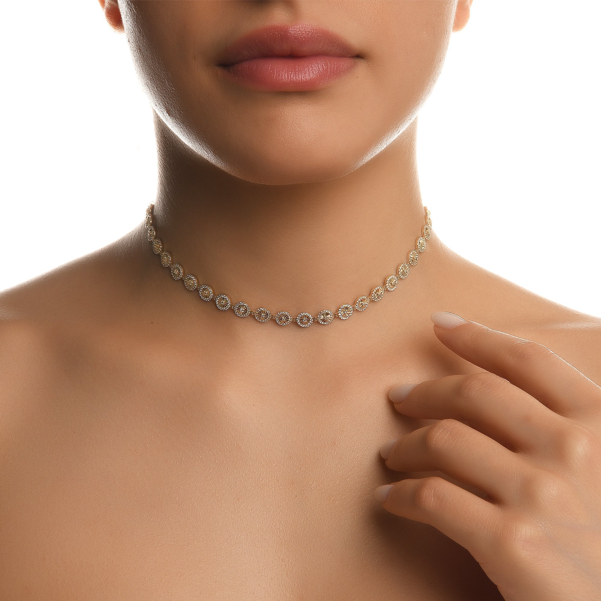 Flamenko Ardışık Sıralı Taşlı Altın Choker Kolye