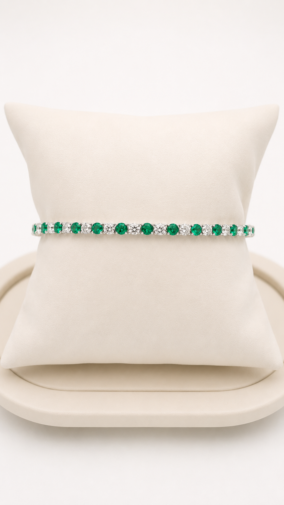 Zümrüt Renkli Swarovski Taşlı Suyolu Gümüş Bileklik
